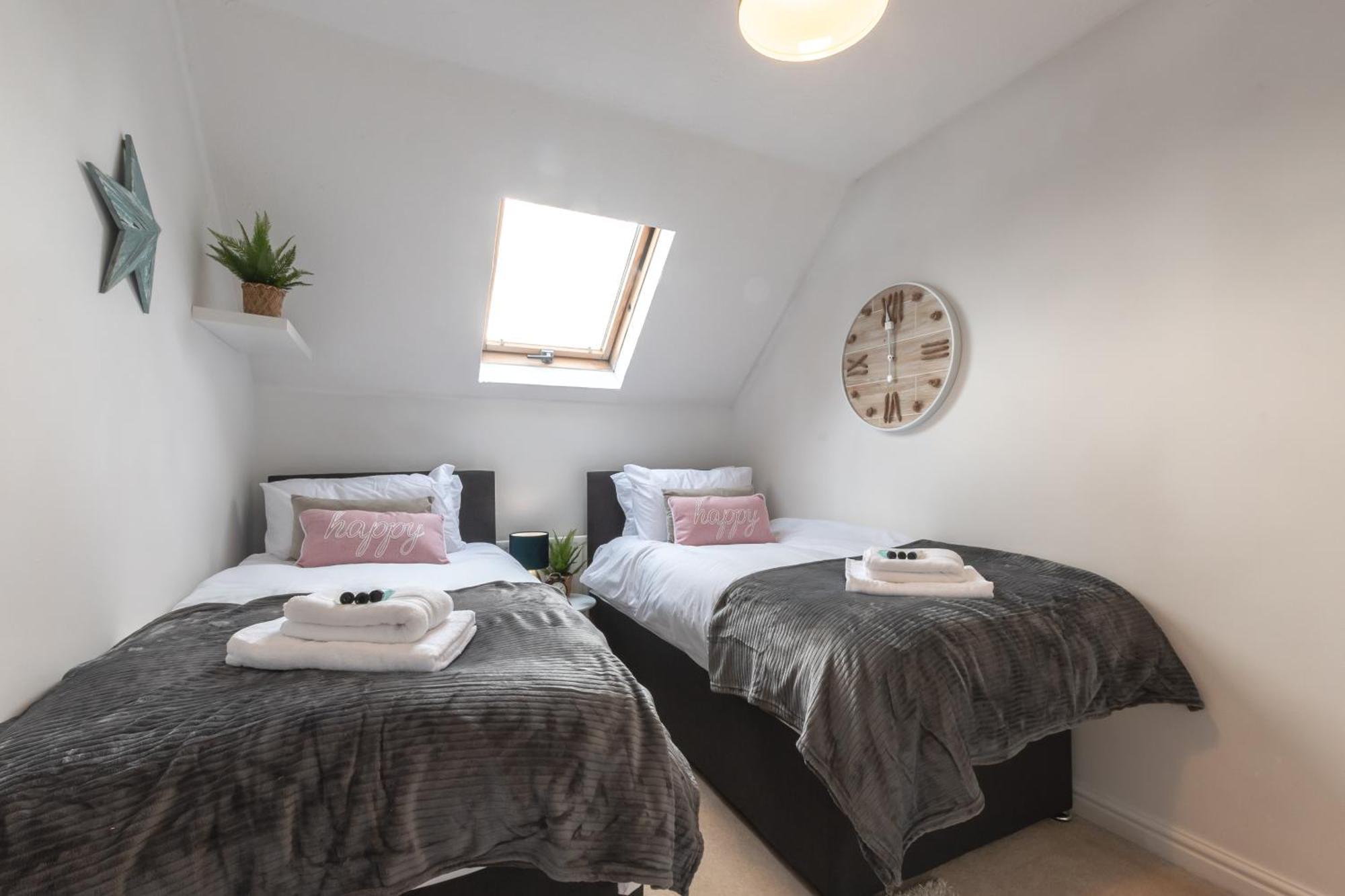 Chichester Retreat House With Free Parking Exteriér fotografie